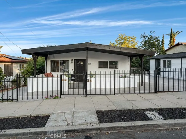1048 Dexter St, Los Angeles, CA 90042