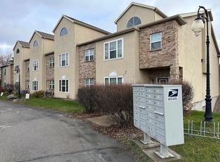 290 S Kools St #290-10, Appleton, WI 54914