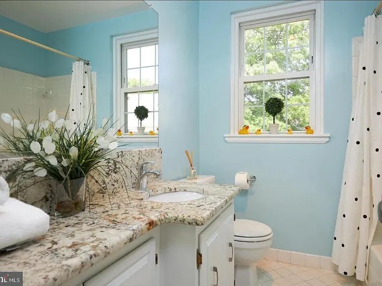 3614 S Taylor St — Photo 10