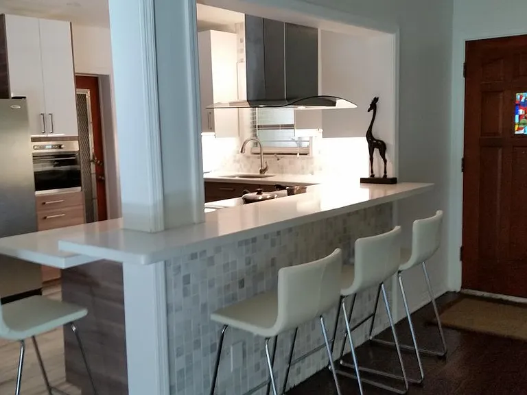 450 Tivoli Ave — Photo 28