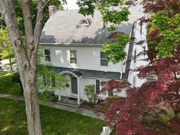 14 Lexington Road, West Hartford, CT 06119