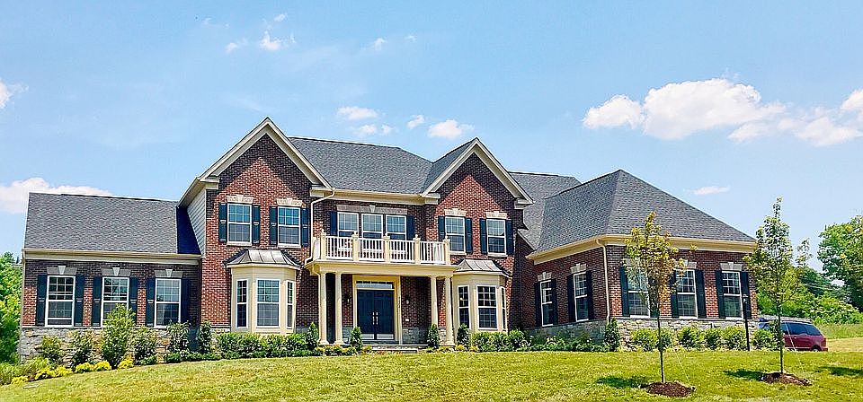 2nd image of 9472 Lake Hill Farms Dr