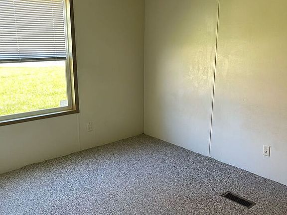 4th image of 1710 S Walnut St #48
