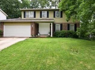 932 Courtland Pl, Ballwin, MO 63021