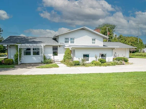 250 Iona Dr, Bucyrus, OH 44820