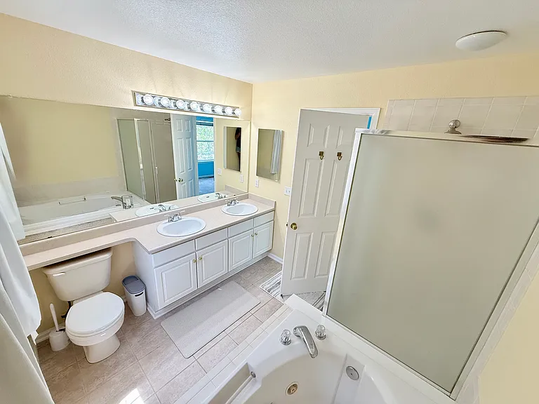 6047 S Walden Ct — Photo 14