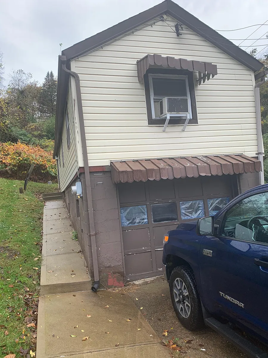 Exterior - 2413 Clyde Ave