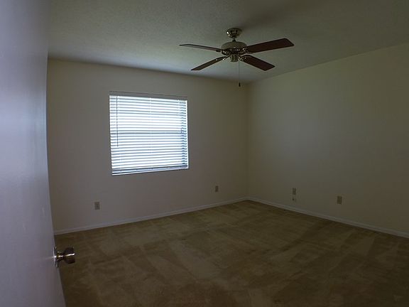 4th image of 2465 SW 13th Pl