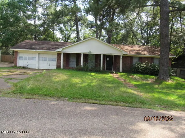 647 Spryfield Rd, Jackson, MS 39212