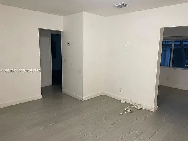 242 NW 93rd St — Photo 7
