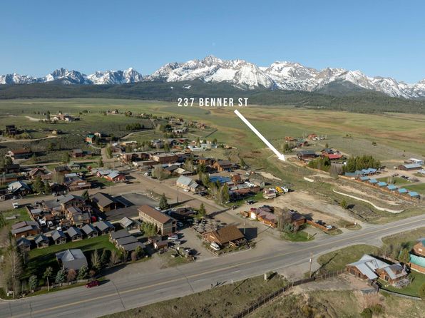 237 Benner St, Stanley, ID 83278
