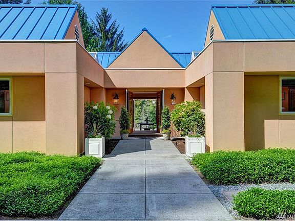 3rd image of 1417 238th Ave SE
