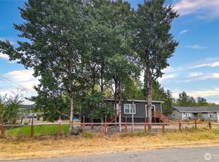 902 97th St E, Tacoma, WA 98445