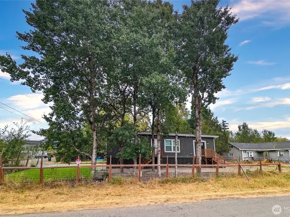 902 97th Street E, Tacoma, WA 98445