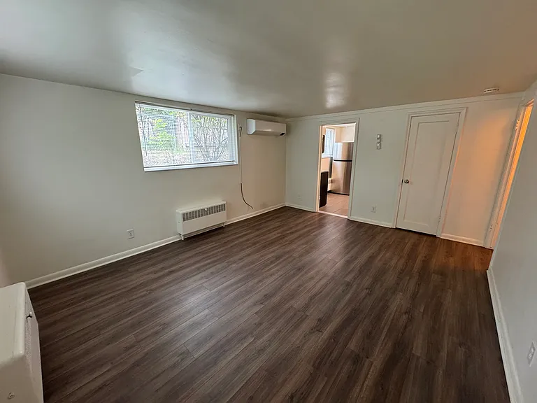 1237 S Lake St — Photo 6