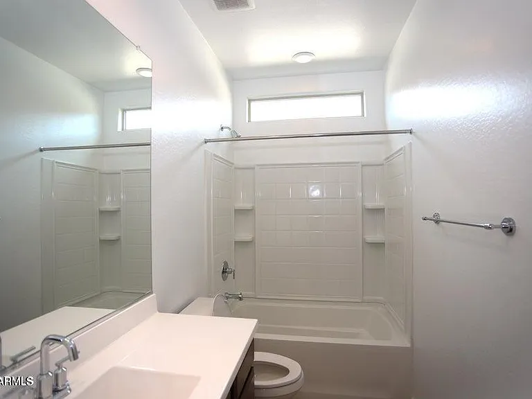 9231 W Montecito Ave — Photo 10