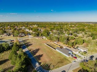 Gilbert St, Terrell, TX 75160