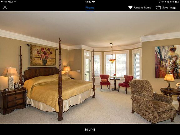  Master bedroom suite huge