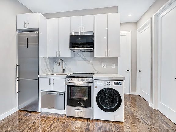 3rd image of 228 8th Ave APT 5