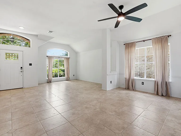 5021 McDade Dr — Photo 4