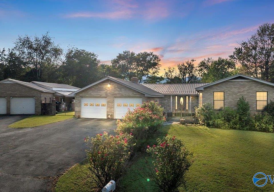 1st image of 136 Petty Ln