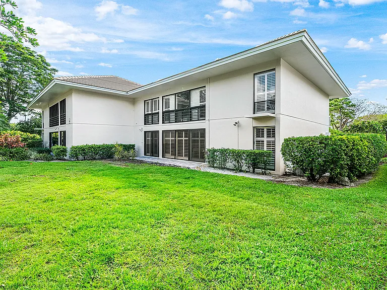 4249 Quail Ridge Dr N #A — Photo 35