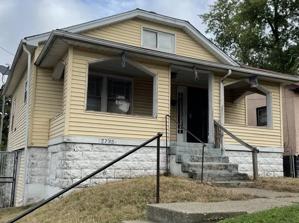 2735 Chase Ct, Louisville, KY 40211