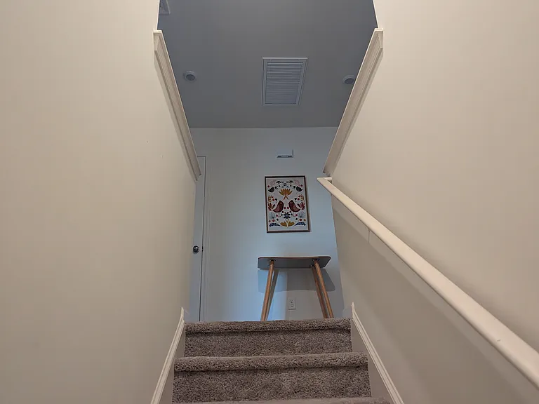 211 Foster St — Photo 10