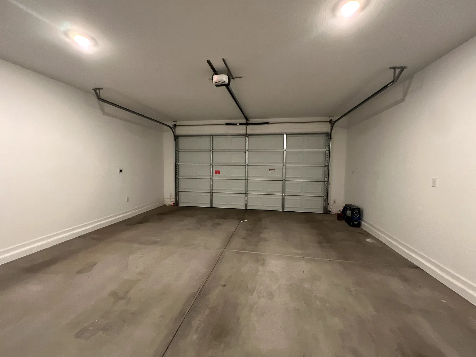 3 bed, 1609 sqft, $1,995 — Photo 1