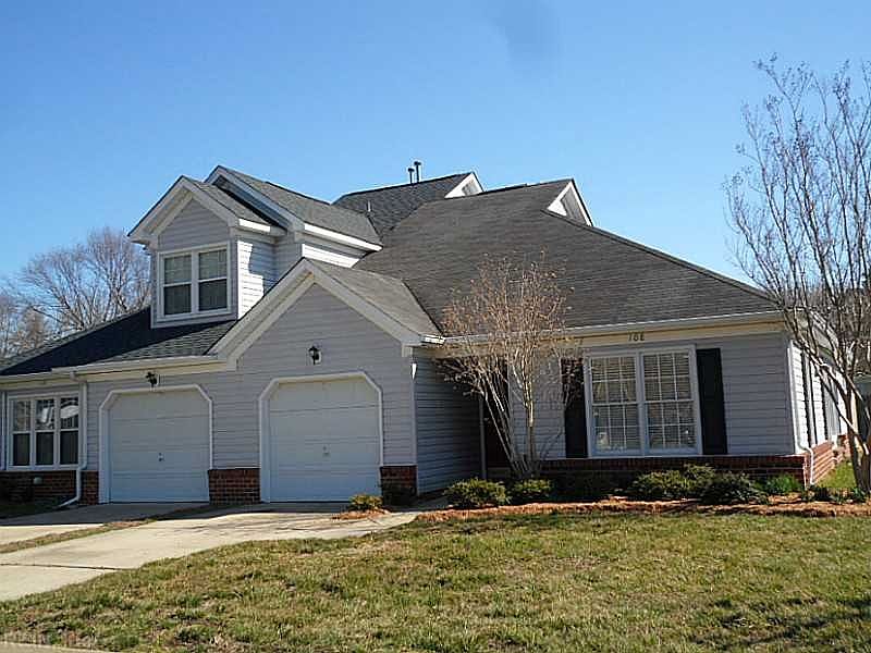 1st image of 108 Fernwood Bnd