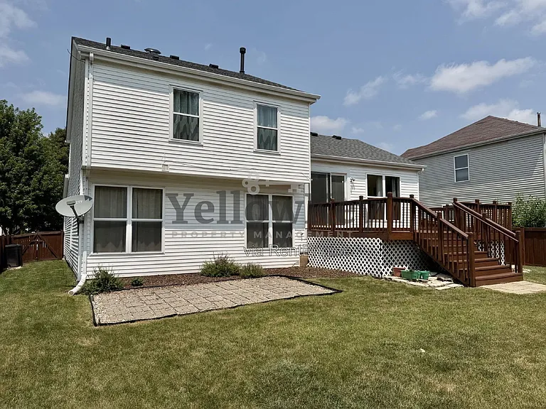 613 Greystone Ln — Photo 14