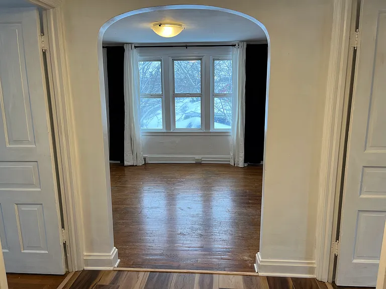 652 Washington Ave #1/2 — Photo 10