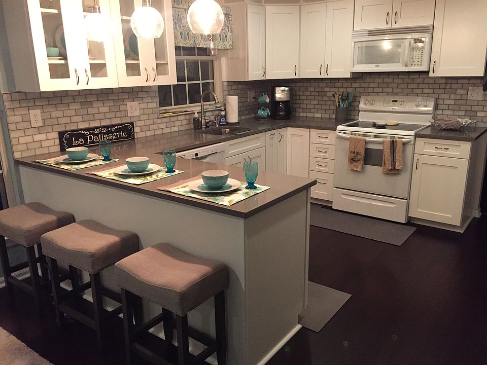 2nd image of 7607 Derryclare Dr
