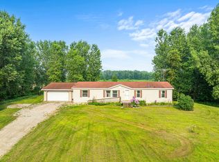 916 Yurek Rd, Pulaski, WI 54162