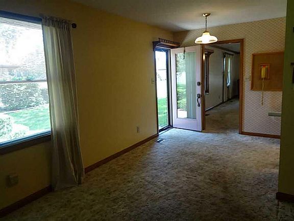 5th image of 1216 Willow Springs Blvd #39