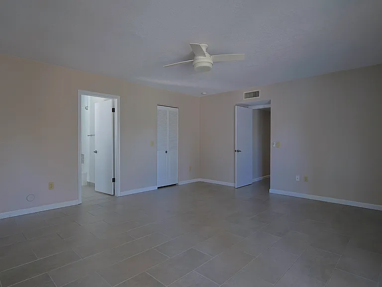 6722 S Martin Ln — Photo 23