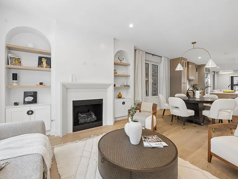 3739 N Clifton Ave #1 — Photo 10