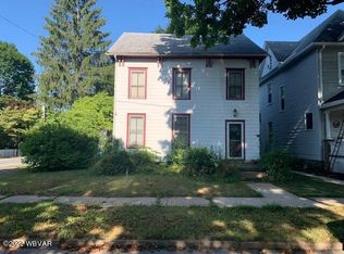 218 S Market St, Muncy, PA 17756