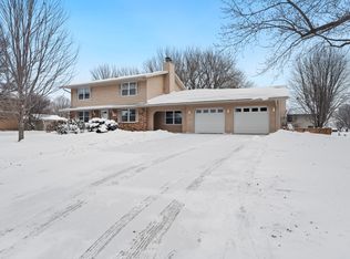 645 Dugdale Ave, Worthington, MN 56187