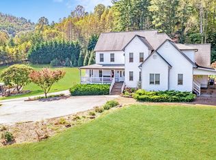 355 Patton Downs Rd, Franklin, NC 28734