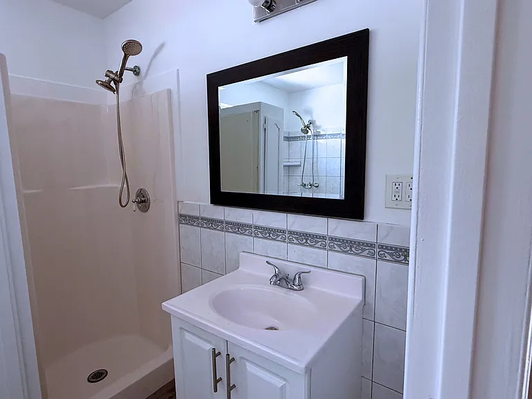 1542 Ricardo St #A — Photo 17