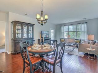 710 Brook Hollow Dr, Whippany, NJ 07981