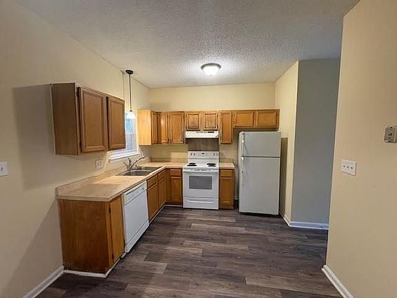4th image of 218 Cape Point Ln #A