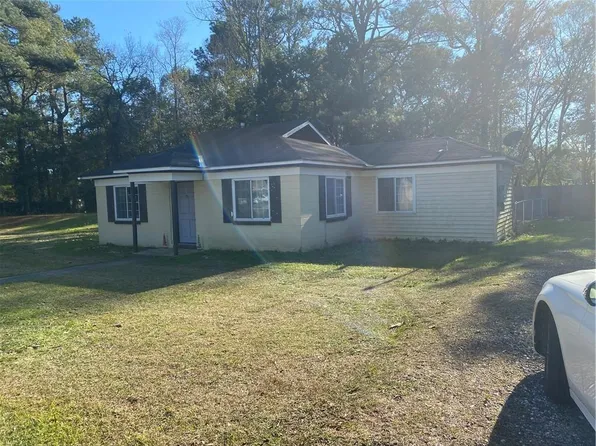 565 Wilson Blvd, Axis, AL 36505