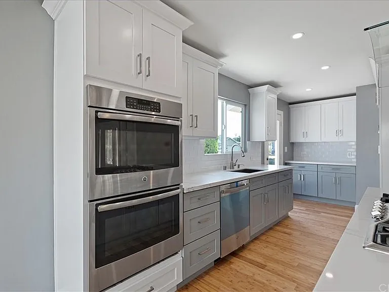 8483 San Capistrano Way — Photo 4