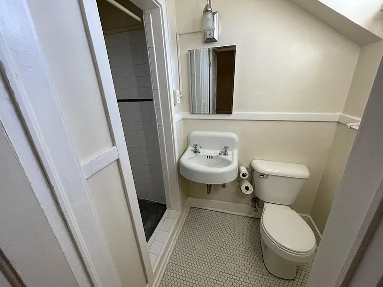 2331 Broadway St #3C — Photo 5