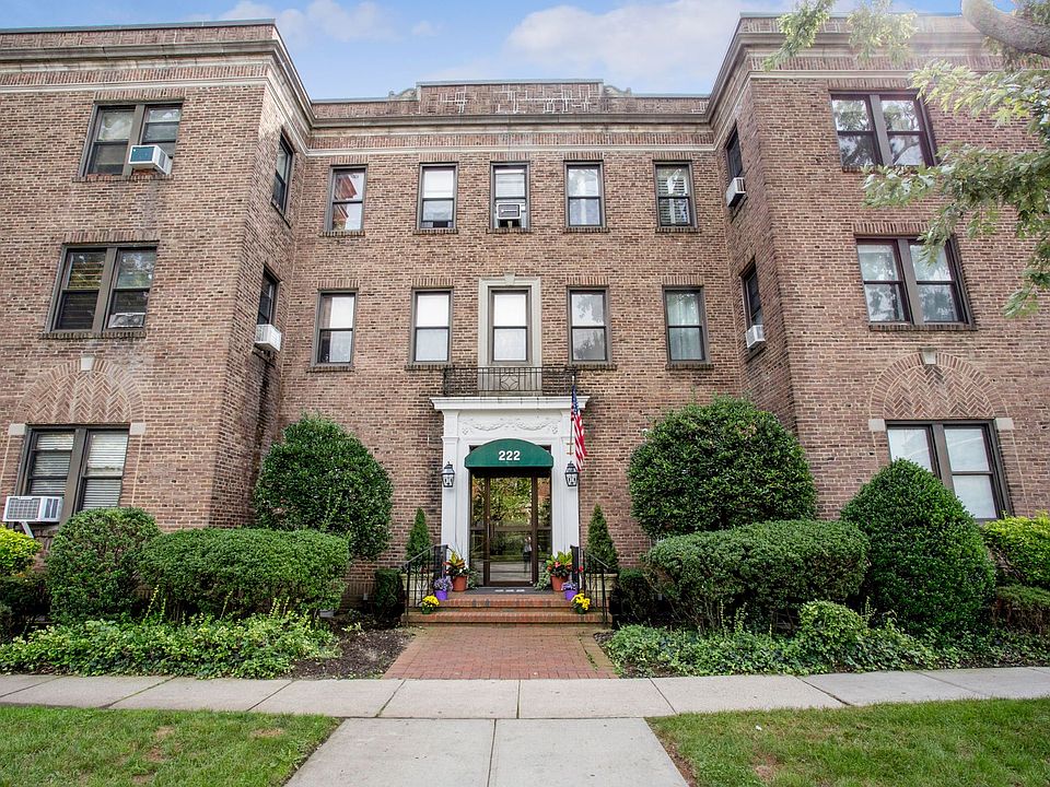 1st image of 222 7th St APT 3K