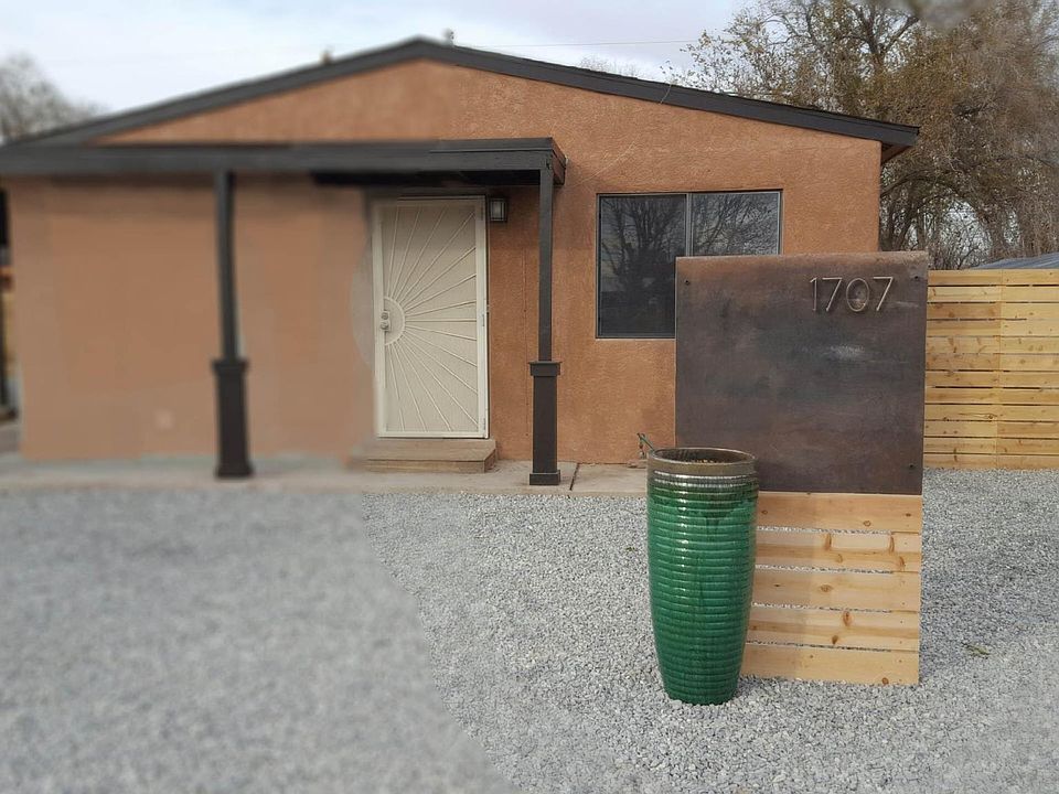 Brand new landscaping and stucco.