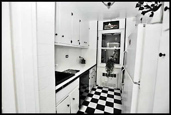 Sold by Corcoran | media 13