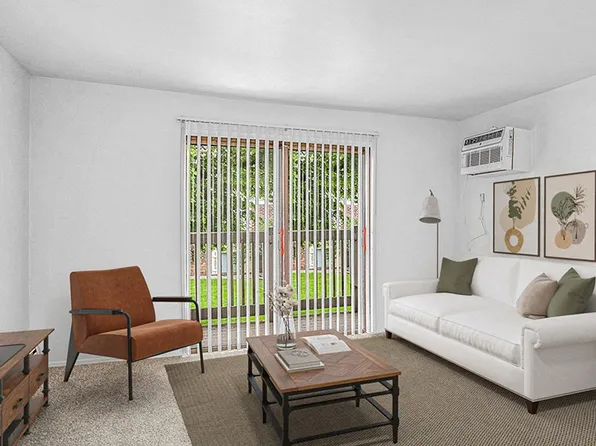 Glen Oaks Apartments